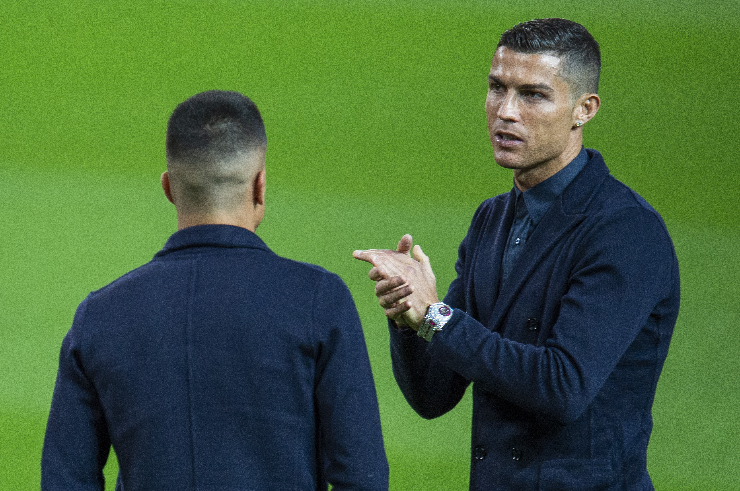 尤文图斯发布备战花絮；清晨更衣室发声；欧冠任务艰巨；心理建设被强调的简单介绍