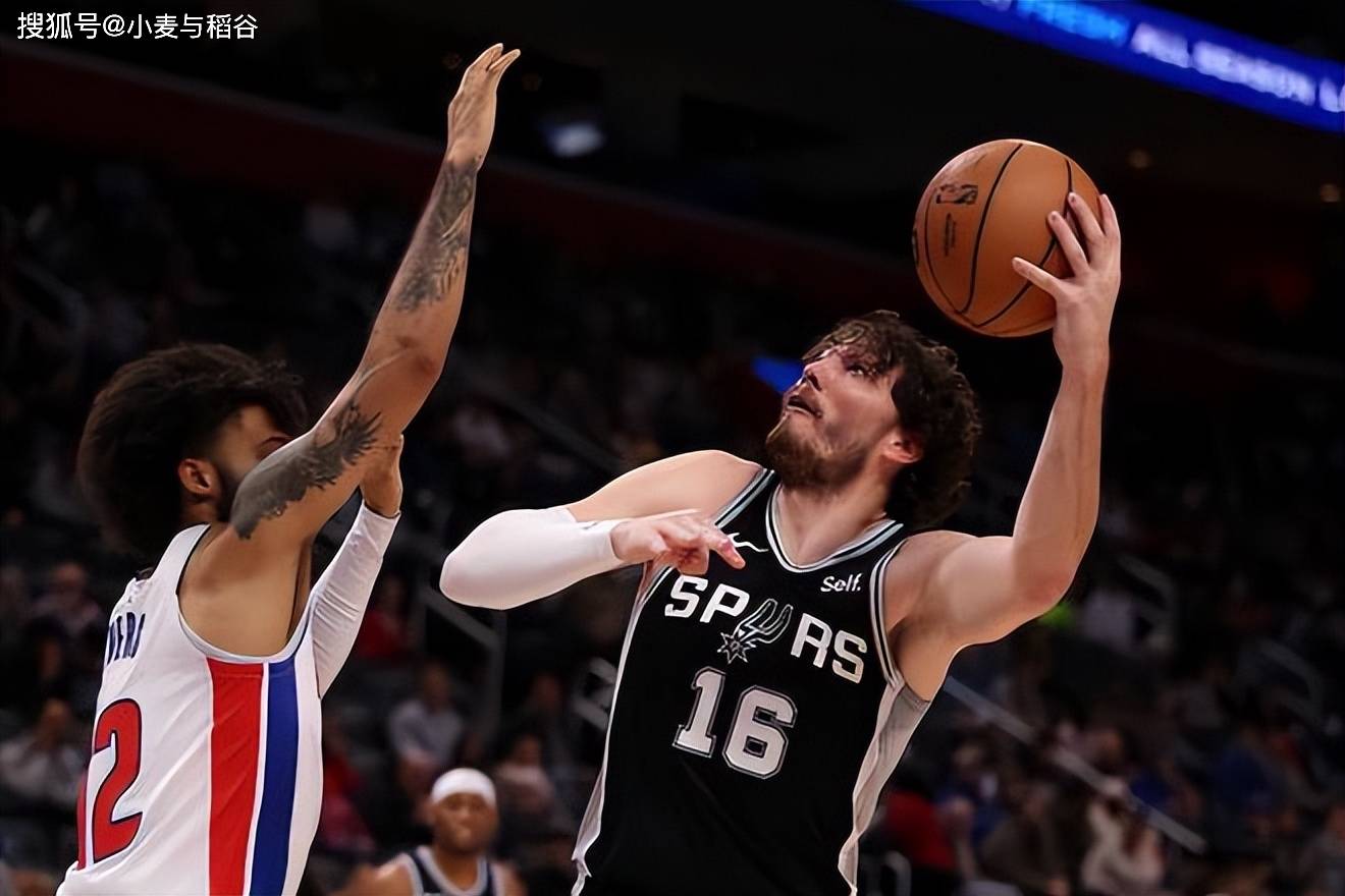 清晨圣安东尼奥马刺备战CBA季后赛，外线爆发细节曝光，更衣室稳定，更衣室氛围转暖的简单介绍