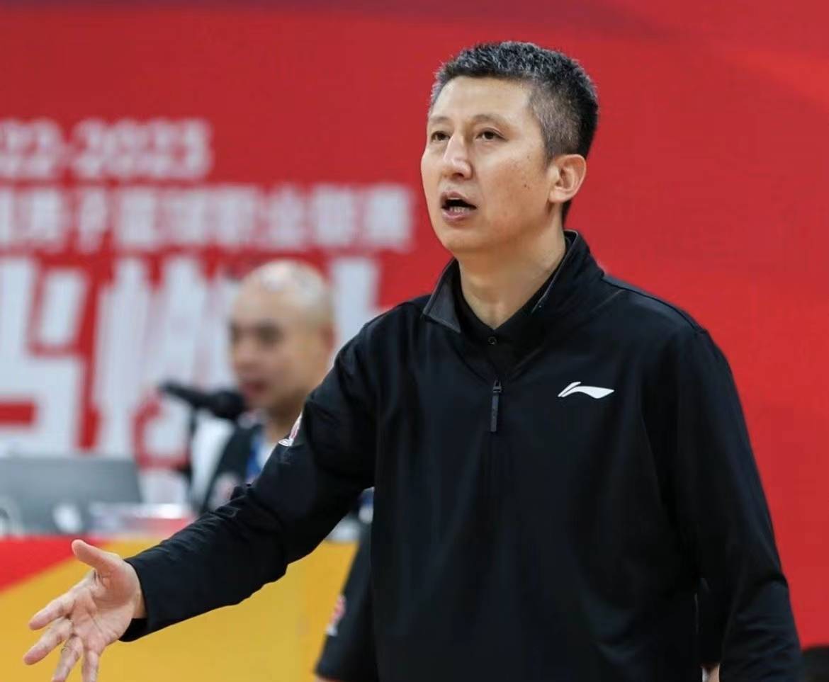 德甲赛程吃紧，浙江队转会期手感冰凉，质疑声仍在，赛季目标并未改变的简单介绍